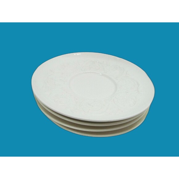 Wedgwood Patrician Ivory Cup And Saucer Set Of 2 Cups 4 Saucers 1 Dessert Plate - Picture 9 of 11